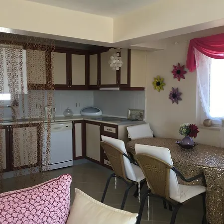 Iasos Beach Garden Apart Daire